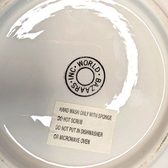 World Bazaars Inc NWT 4 handpainted fruit ceramic 7.5' salad plates - Picture 3 of 5